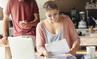 How You Can Reduce the Anxiety Around Finances
